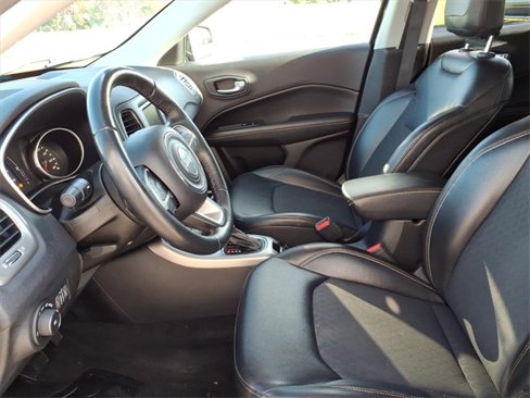 Used 2017 Jeep Compass Latitude image 12