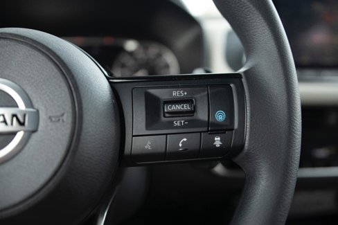 Used 2021 Nissan Rogue SV image 8