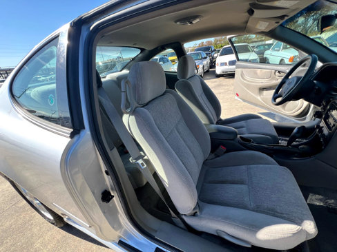 Used 2002 Oldsmobile Alero GL image 35