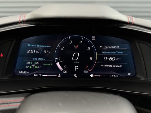Used 2021 Chevrolet Corvette Stingray Premium Conv w/ Z51 Performance Package image 18
