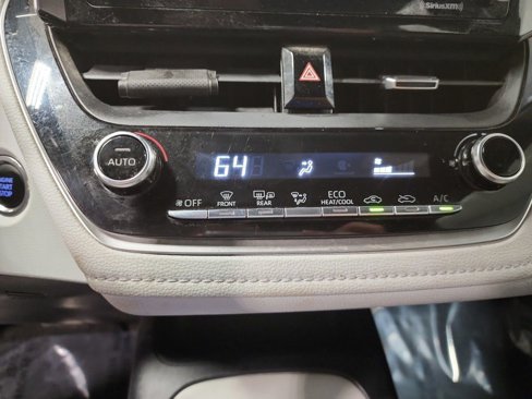 Used 2021 Toyota Corolla SE w/ Carpet Mat Package (TMS) image 18