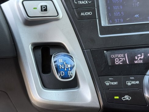 Used 2013 Toyota Prius V Five image 26
