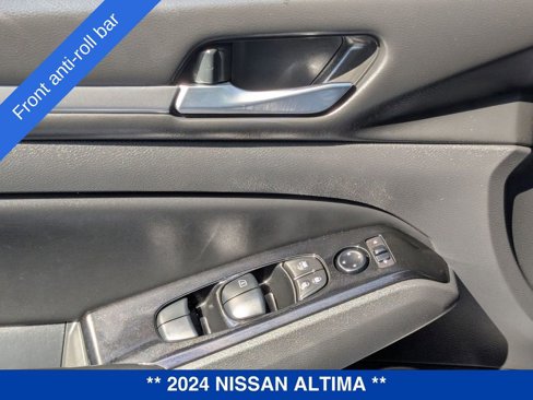 Used 2024 Nissan Altima 2.5 SR image 14