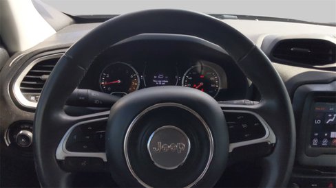 Used 2020 Jeep Renegade Latitude image 30