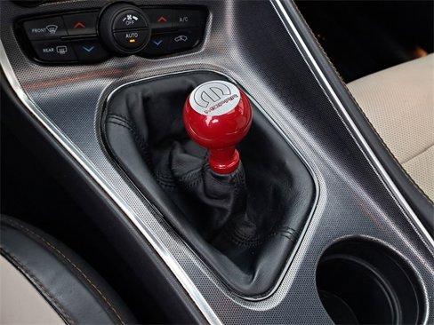 Used 2015 Dodge Challenger R/T Plus image 30