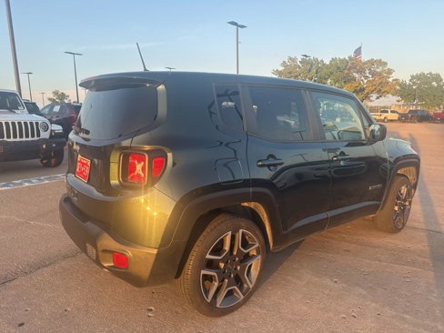 Used 2021 Jeep Renegade Sport image 5