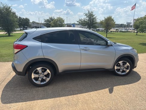 Used 2022 Honda HR-V LX image 5