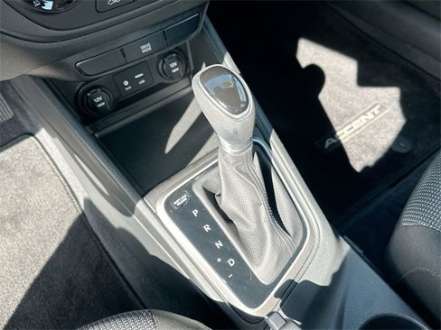 Used 2022 Hyundai Accent SE image 20