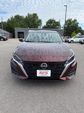 Used 2024 Nissan Altima 2.5 SV w/ SV Premium Package image 3