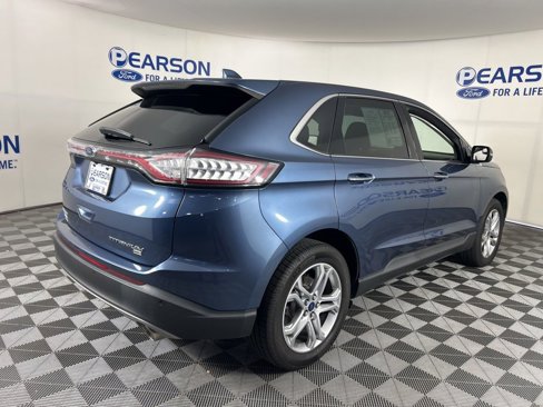 Used 2018 Ford Edge Titanium image 5