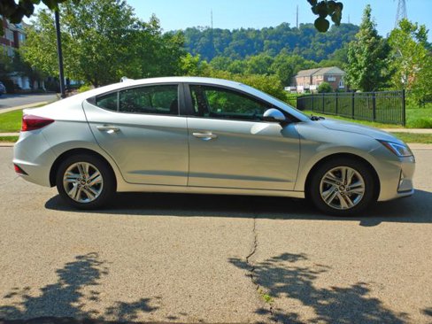 Used 2019 Hyundai Elantra SEL image 12
