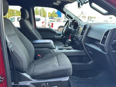 Used 2017 Ford F150 XLT w/ Equipment Group 302A Luxury image 10