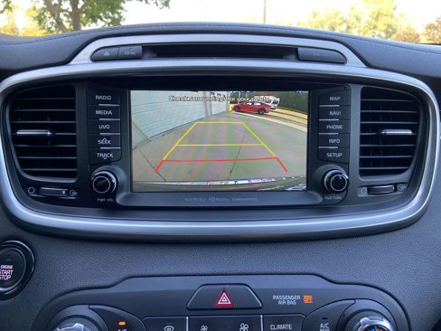 Used 2017 Kia Sorento SX image 19