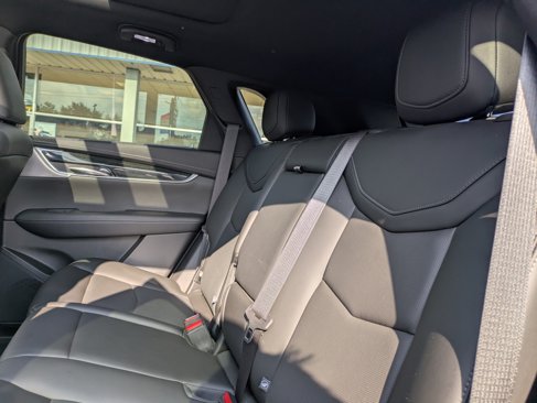 Used 2021 Cadillac XT5 Premium Luxury image 14