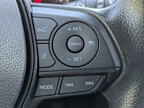 Used 2019 Toyota RAV4 XLE image 16