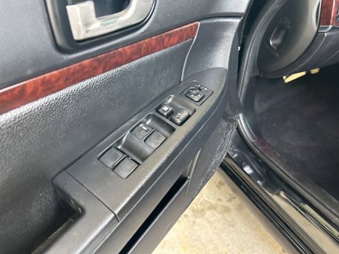 Used 2012 Mitsubishi Galant ES image 24