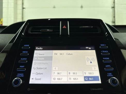 Used 2021 Toyota Prius LE image 26