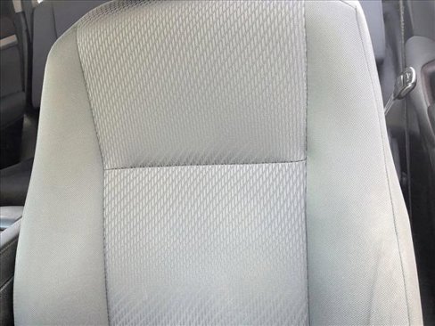 Used 2016 Toyota Highlander LE image 7