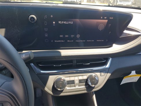New 2026 Buick Envista Preferred image 14