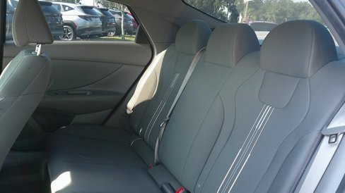 Certified 2023 Hyundai Elantra SEL w/ Convenience Package image 6
