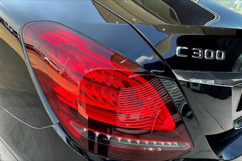 Used 2019 Mercedes-Benz C 300 Sedan image 24