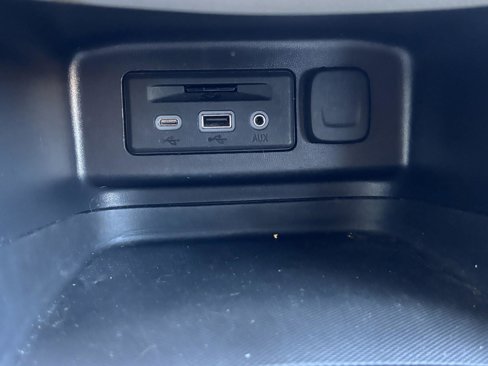 Used 2022 Chevrolet Equinox LT image 16