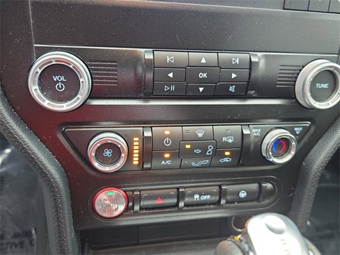 Used 2020 Ford Mustang Coupe image 21