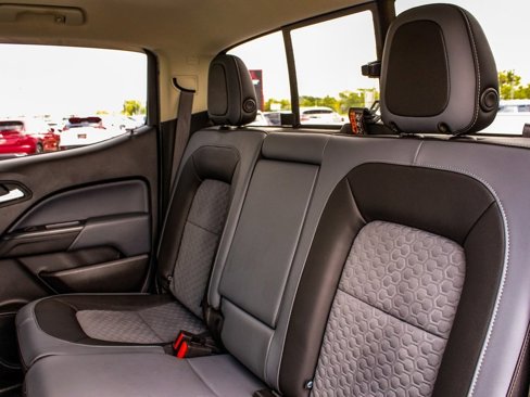 Used 2019 Chevrolet Colorado Z71 image 31