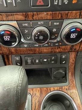Used 2014 Chevrolet Traverse LTZ image 35