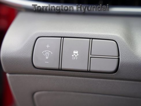 Certified 2024 Hyundai Elantra SEL image 20