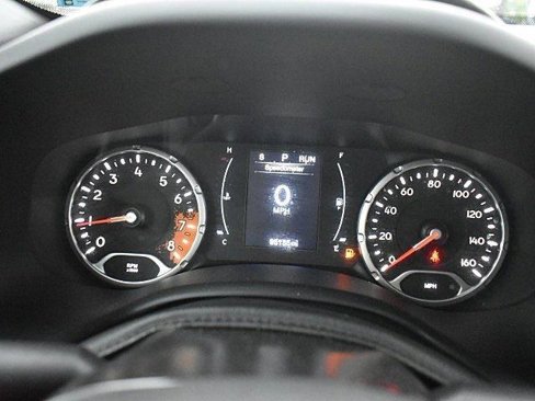 Used 2018 Jeep Renegade Sport w/ Power & Air Group image 7