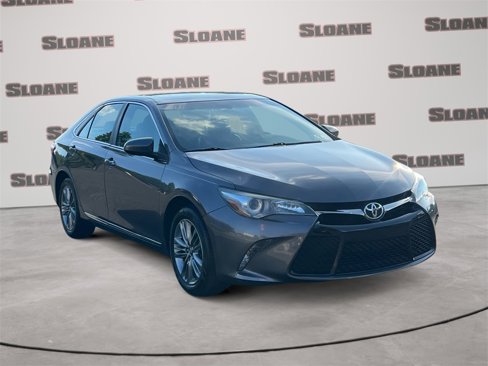 Used 2017 Toyota Camry SE image 7