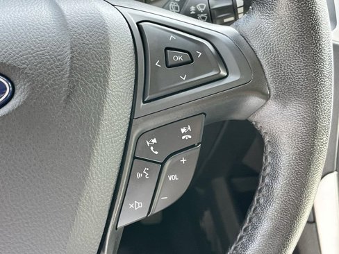 Used 2022 Ford Edge SEL w/ Convenience Package image 16