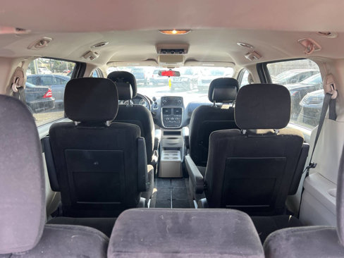 Used 2013 Dodge Grand Caravan SE image 13