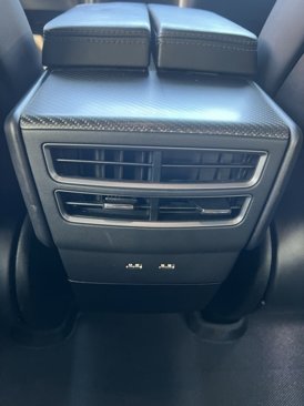 Used 2018 Tesla Model X image 24