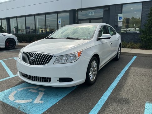 Used 2013 Buick LaCrosse image 2