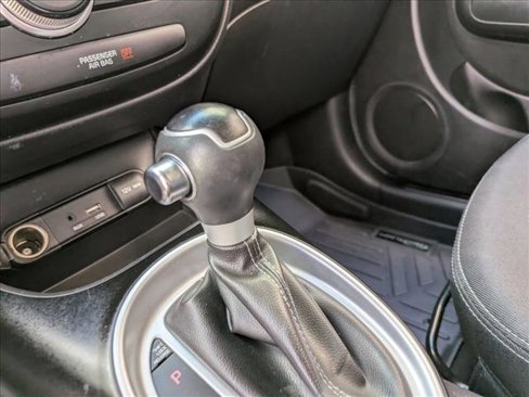 Used 2018 Kia Soul + image 12
