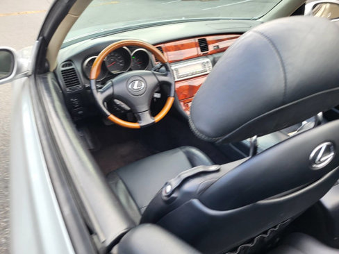 Used 2003 Lexus SC 430 Convertible image 9