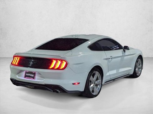 Used 2018 Ford Mustang Premium image 5