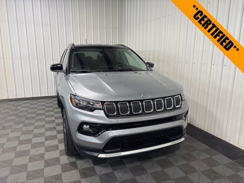 Certified 2022 Jeep Compass Limited image 18