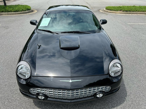 Used 2002 Ford Thunderbird Deluxe image 25