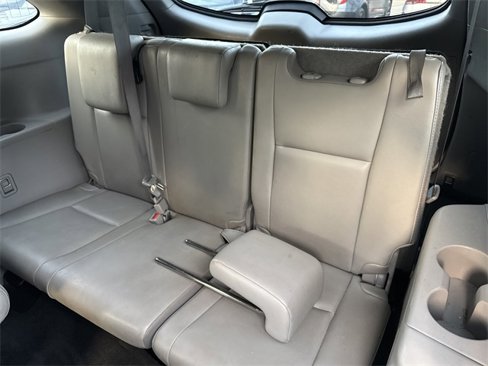 Used 2019 Toyota Highlander XLE image 11