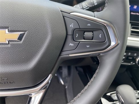 New 2025 Chevrolet Trax LT w/ Driver Confidence Package image 28