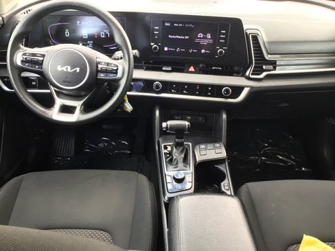 Used 2023 Kia Sportage LX image 13