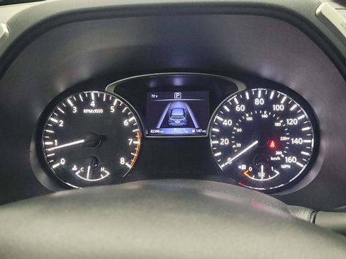 Used 2020 Nissan Pathfinder SV image 23