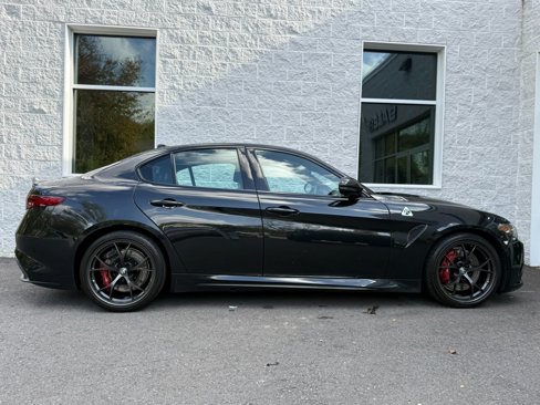 Used 2021 Alfa Romeo Giulia Quadrifoglio image 33