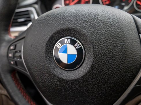 Used 2017 BMW 330e image 26