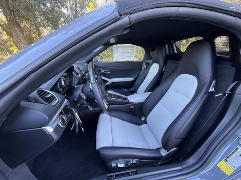 New 2025 Porsche 718 Boxster image 13