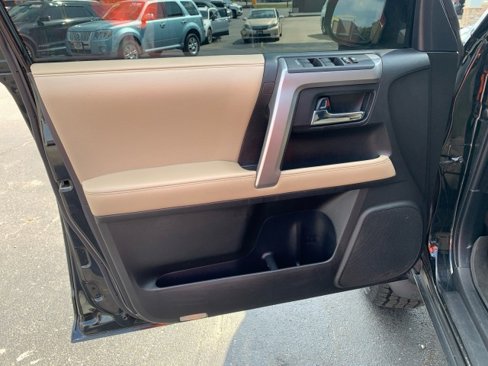 Used 2015 Toyota 4Runner SR5 image 10
