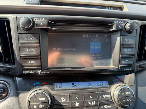 Used 2018 Toyota RAV4 XLE image 12